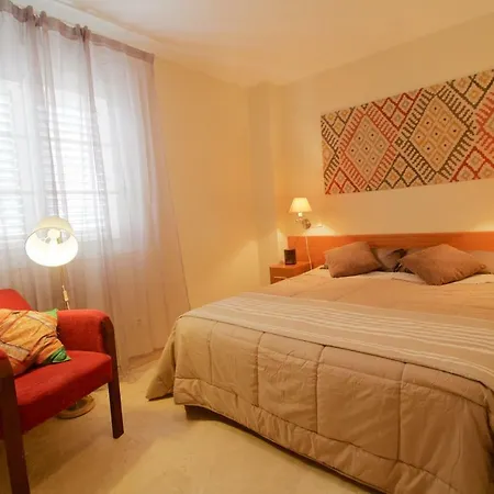 Duplex 6P Terraza Privada Barbacoa By Lightbooking